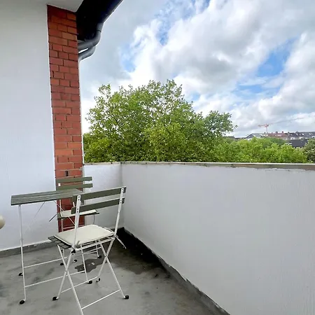 Gemuetliches, Geraeumiges Im Herzen Von Apartamento